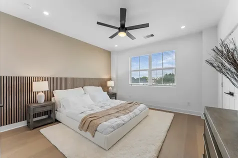 4325 Arlington Street Houston TX 77022