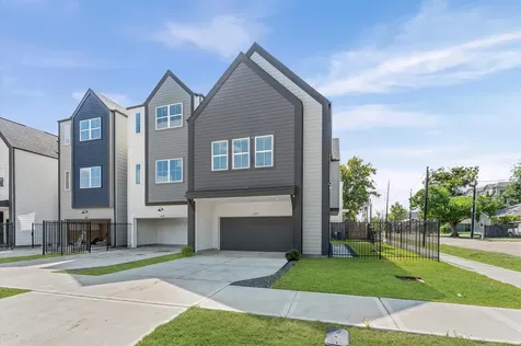 4325 Arlington Street Houston TX 77022