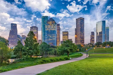 4325 Arlington Street Houston TX 77022