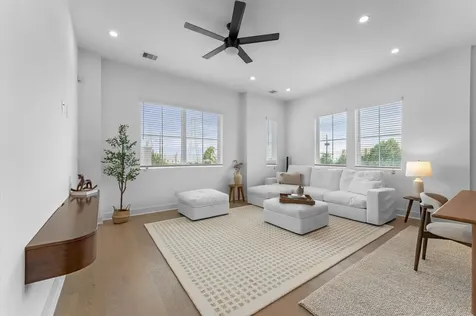 4325 Arlington Street Houston TX 77022
