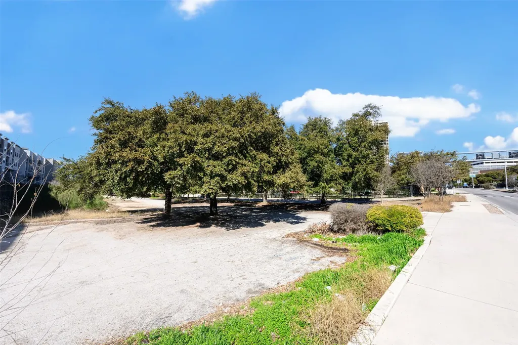 7401 Wurzbach Road San Antonio TX 78229