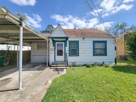 4110 Beggs Street Houston TX 77009
