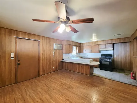4110 Beggs Street Houston TX 77009