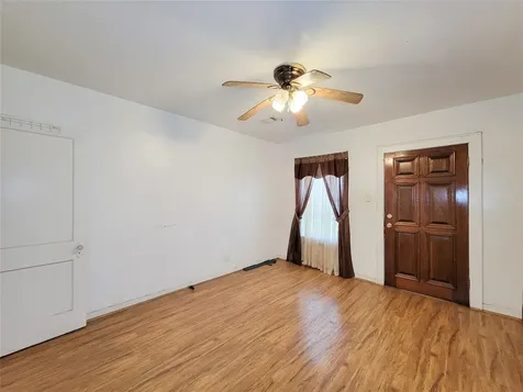 4110 Beggs Street Houston TX 77009