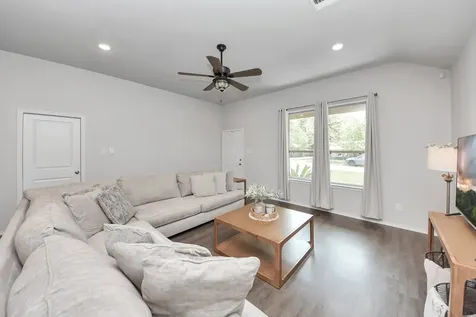 709 Little River Drive Montgomery TX 77316