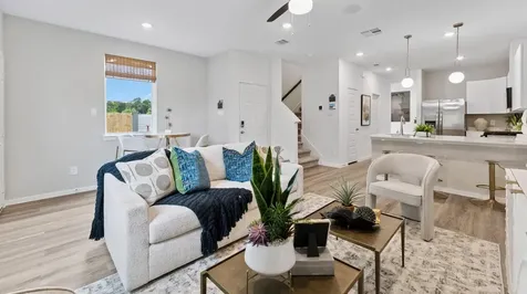 5927 Manning Oaks Street Houston TX 77091