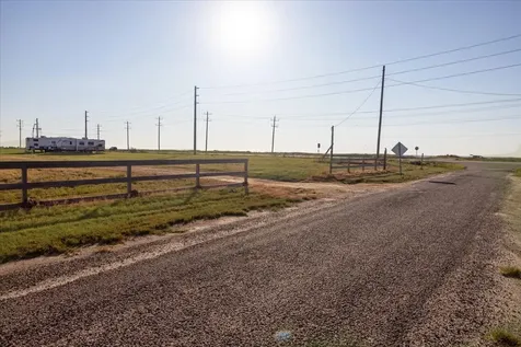 1002 & 1016 Paisley Street Gilchrist TX 77617