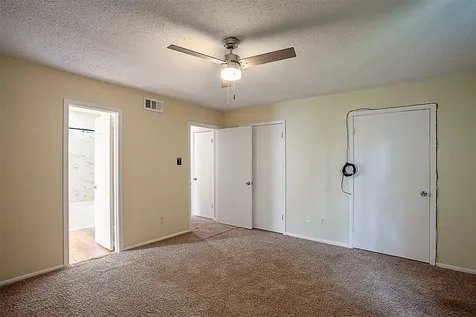 4150 Crow Road 10 Beaumont TX 77706