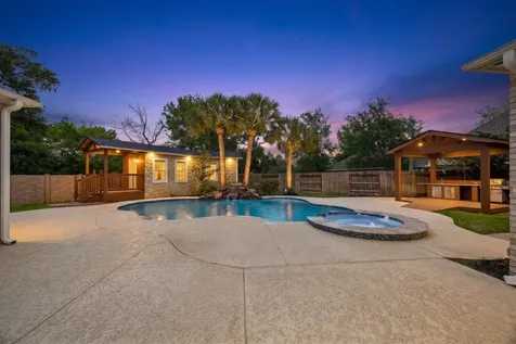7503 Northwoods Drive Sugar Land TX 77479