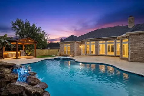 7503 Northwoods Drive Sugar Land TX 77479