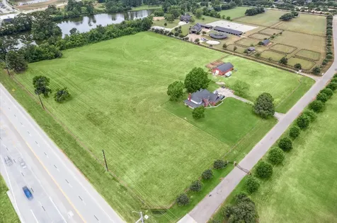 2 Heritage Lane Magnolia TX 77354