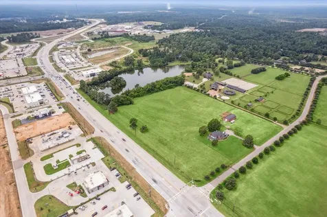 2 Heritage Lane Magnolia TX 77354