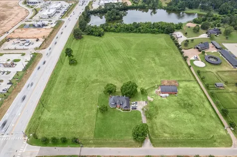 2 Heritage Lane Magnolia TX 77354
