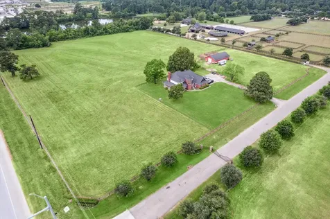 2 Heritage Lane Magnolia TX 77354