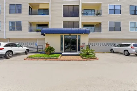 793 Davis Road 113 League City TX 77573
