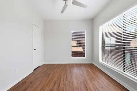 793 Davis Road 113 League City TX 77573