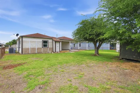 407 Meters Street Houston TX 77020