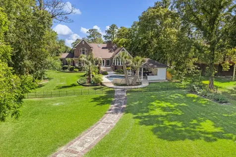 1917 Anchor Way Dickinson TX 77539