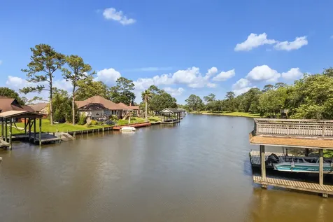 1917 Anchor Way Dickinson TX 77539