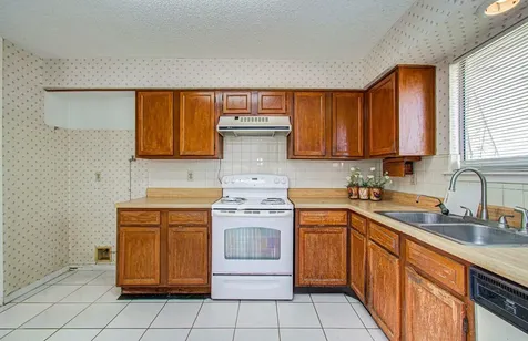 12912 Village Gate Drive Houston TX 77082