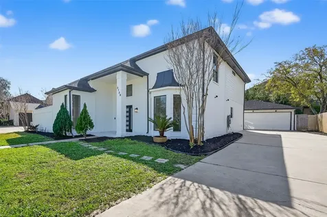 3138 Country Club Boulevard Stafford TX 77477
