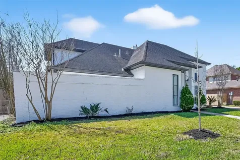 3138 Country Club Boulevard Stafford TX 77477