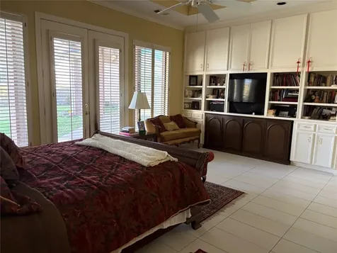 24602 W Kingscrest Circle Spring TX 77389
