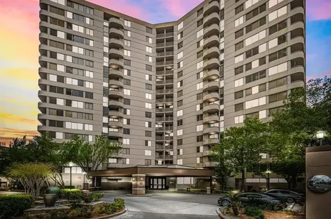 3525 Sage Road 913 Houston TX 77056