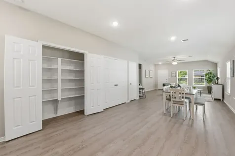 803 Jefferson Avenue Cleveland TX 77327