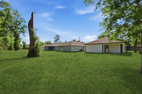 803 Jefferson Avenue Cleveland TX 77327