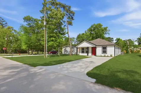 803 Jefferson Avenue Cleveland TX 77327