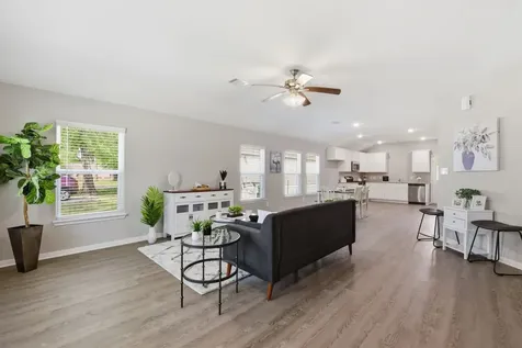 803 Jefferson Avenue Cleveland TX 77327