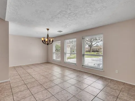 2819 Poplar Creek Lane Pearland TX 77584