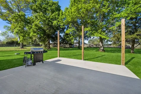 24918 Mathews Road Tomball TX 77375