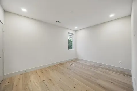 2129 Quenby Street Houston TX 77005