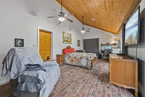 1395 Ford Avenue Dayton TX 77535