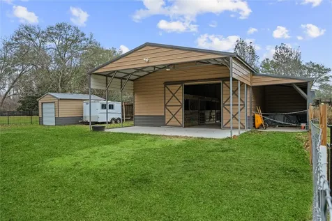 1395 Ford Avenue Dayton TX 77535