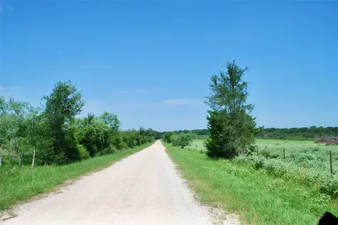 9590 Maynard Hallmark Road Flatonia TX 78941