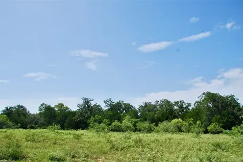 9590 Maynard Hallmark Road Flatonia TX 78941