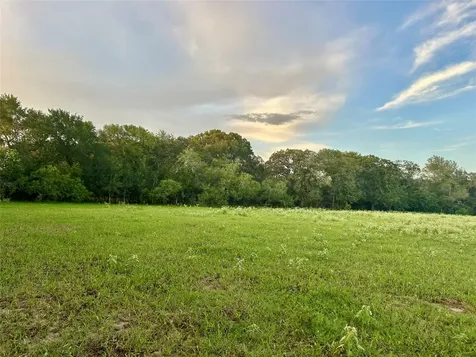 9590 Maynard Hallmark Road Flatonia TX 78941