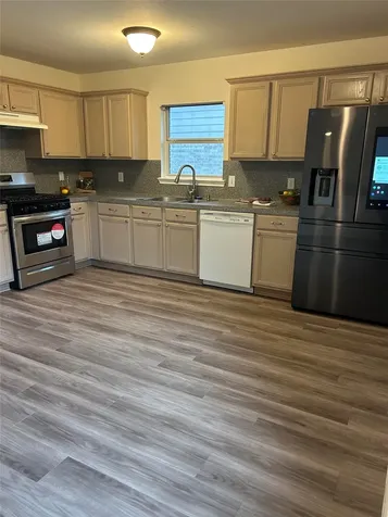 8010 Fox Street Street Baytown TX 77523