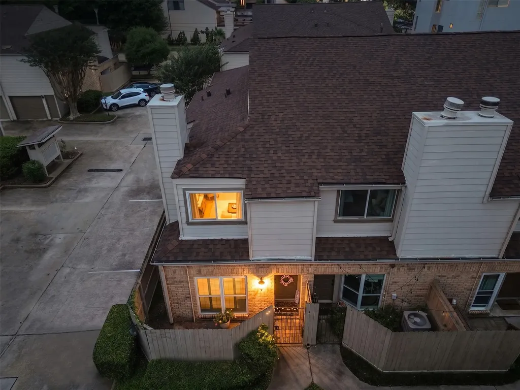 1829 Augusta Drive 10 Houston TX 77057