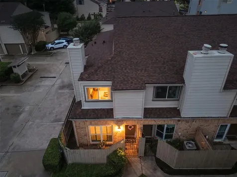 1829 Augusta Drive 10 Houston TX 77057