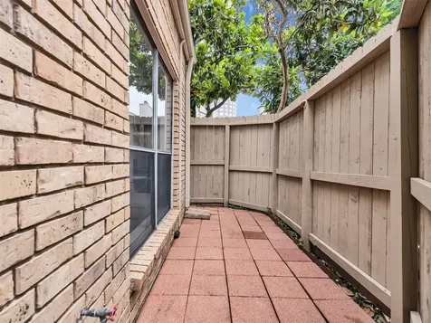 1829 Augusta Drive 10 Houston TX 77057