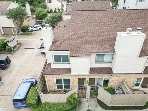 1829 Augusta Drive 10 Houston TX 77057