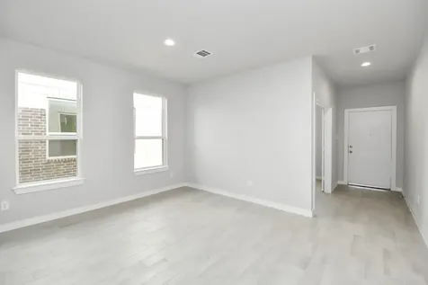 5634 Sandhill Oak Trail Houston TX 77066