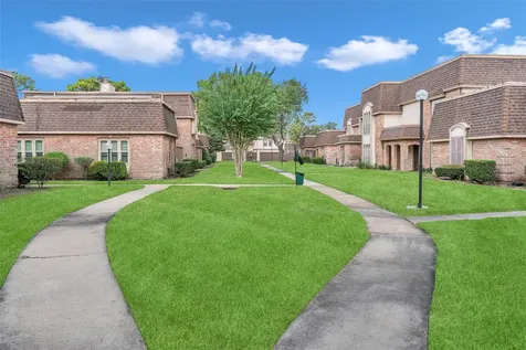 2904 Nottingham Lane Missouri City TX 77459