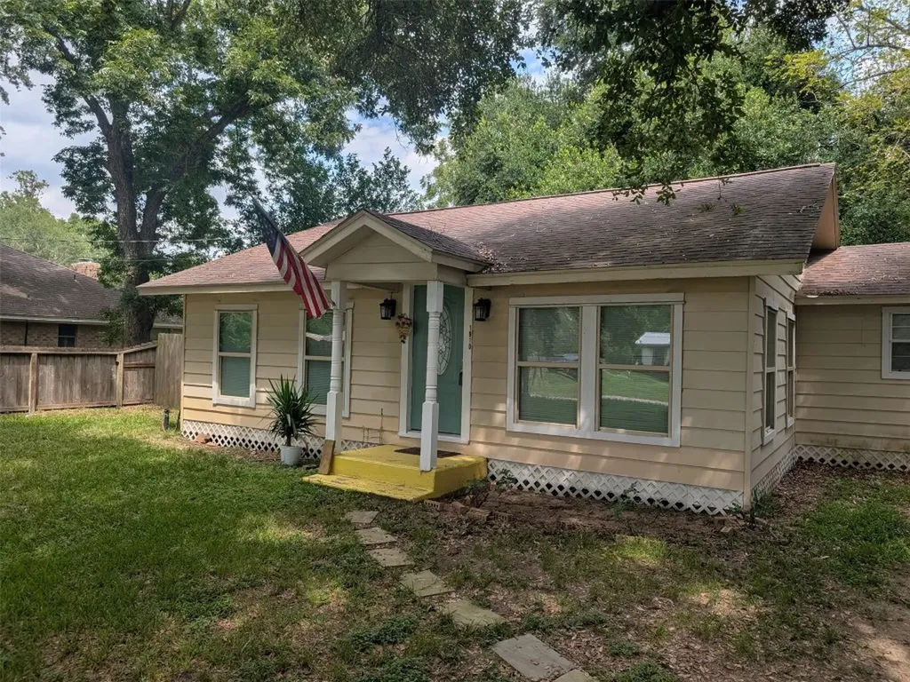 1910 Reese Street Liberty TX 77575
