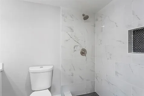 1412 Avenue M 1/2 Galveston TX 77550