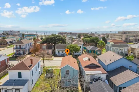 1412 Avenue M 1/2 Galveston TX 77550